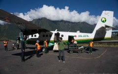 De-boarding our Lukla plane